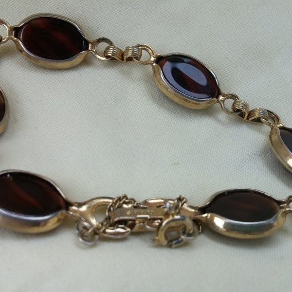 Signed Sarah Coventry Gold Toned and Glass Link Bracelet Costume Jewelry Fashion Accessory