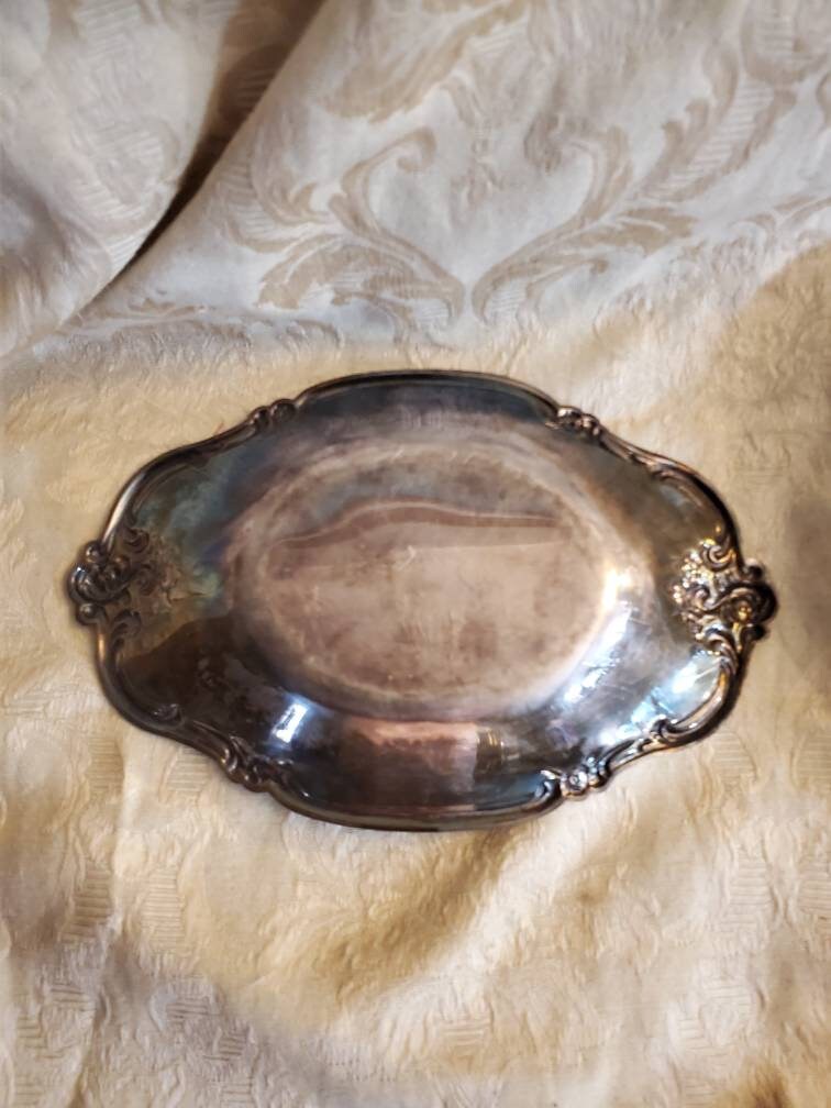 International Silver Company, 8.50 Inch Oval Serving Tray, Silver