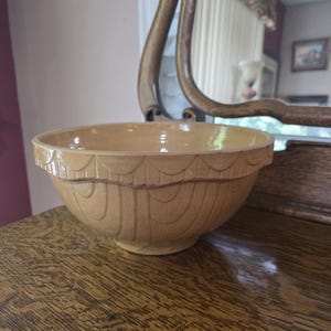 Primitive McCoy Yellow Ware Pottery, Large 12.25 inch Batter or Mixing Bowl, Farmhouse Kitchen, Baking Tool, Wedding Gift