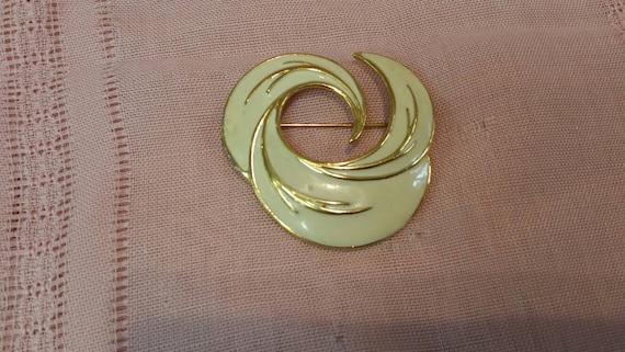 Signed Monet Off White Enamel Gold Toned Swirl  B… - image 1