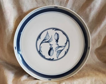 Bing and Grondahl, Blue Cornflower, 9.50 inch Dinner Plate, Porcelain Serving Dish, Made in Denmark, 323 Coupe Style Dish