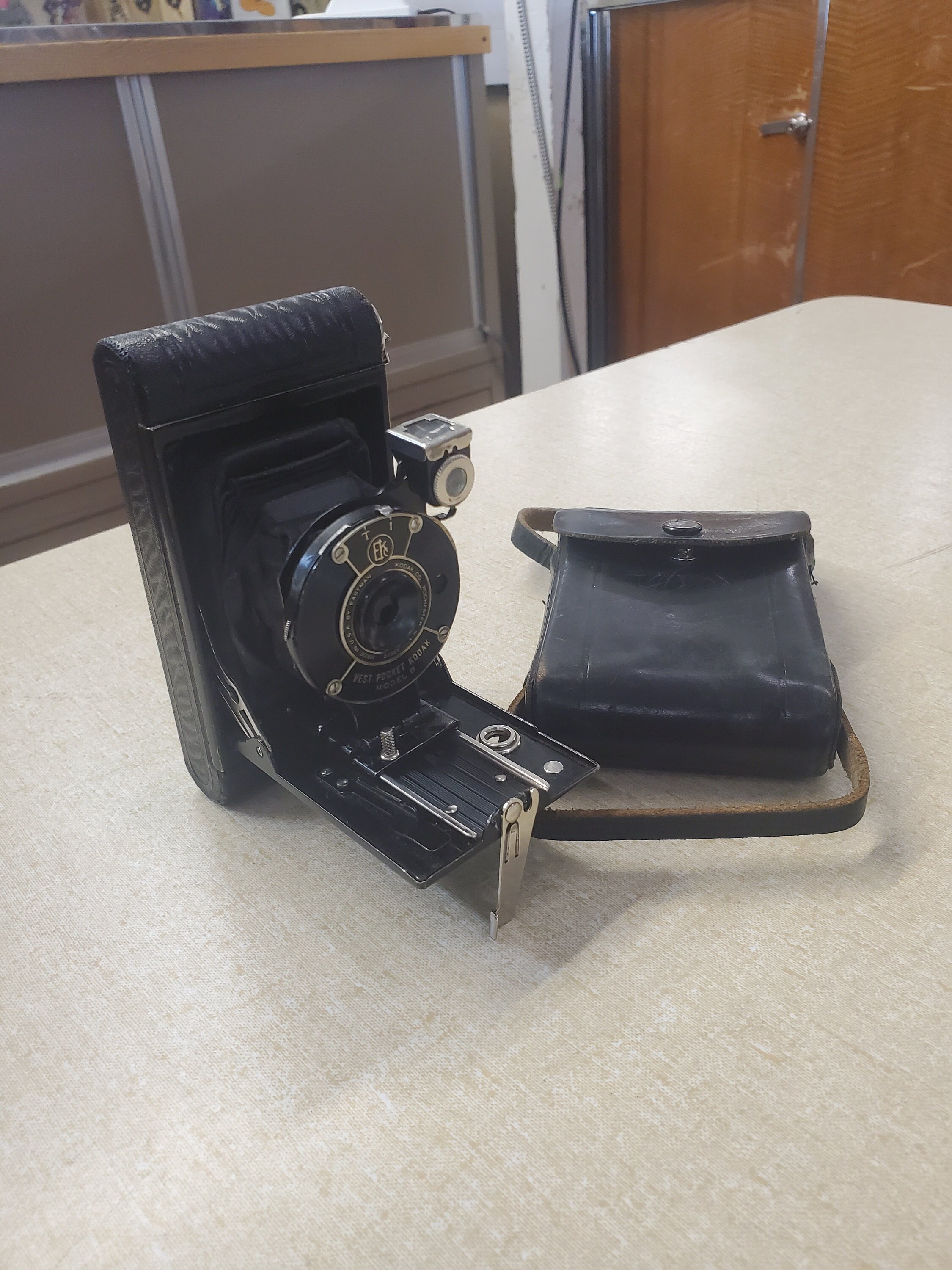 Antique 1925, Eastman Kodak Vest Pocket Camera With Original Case ...