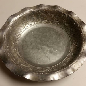 1940s Hand Forged Everlast  Metal Serving Bowl with Floral Design and Ruffled Edge