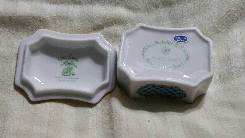 On Sale Kate Lloyd Jones Melodies of Love Porcelain Small Our Love I feel it Everywhere Working Music Box or Jewelry Box or Ring Holder