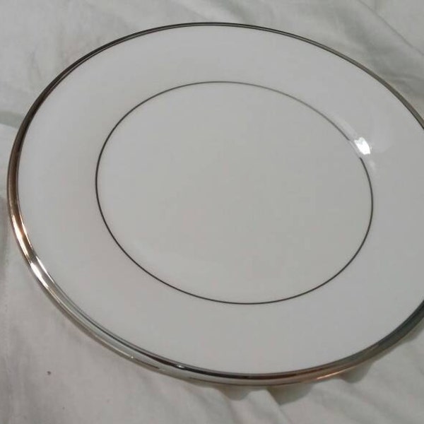 Fine China Lenox  8 inch Salad/Dessert Plate Solitaire White Replacement Dish Made in USA with Platinum Rim