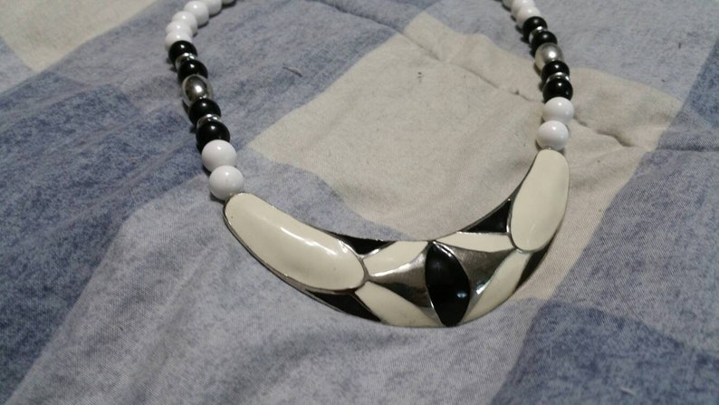 On Sale Silver Toned Black and White Bead 15 inch Choker Off White and Black Enamel Pendant Necklace Costume Jewelry Fashion Accessory