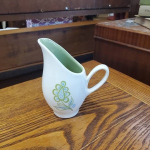 Rare Find, Universal Potteries, Fascination, Creamer or Syrup Pitcher, Paisley by Alf Robinson , Mid Century Kitchen