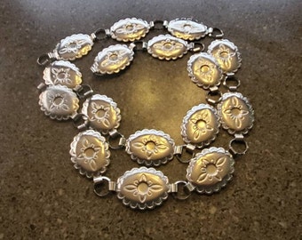 Southwestern Style, Oval Concho, 32 inch, Fiesta Silver Toned Metal, Vintage Belt, Vintage Fashion Accessory. Costume Jewelry