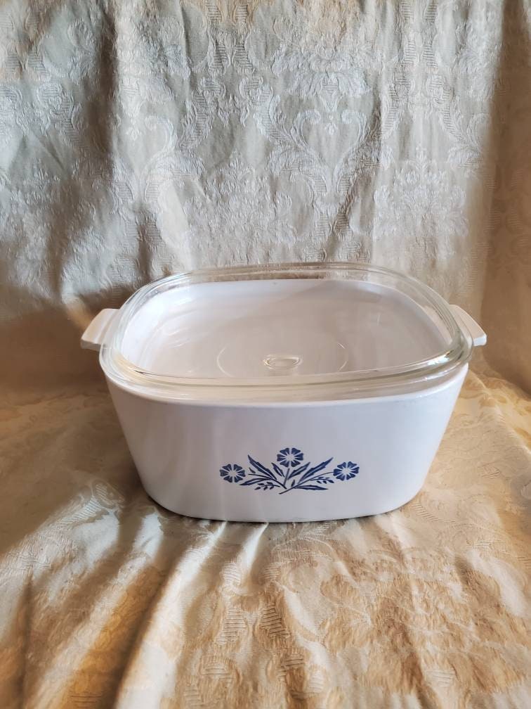 P-84- B, Pyrex Blue Cornflower, 4 Quart Square Serving Baking Dish