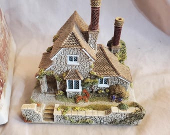 Lilliput Lane Dream Cottage Honeysuckle Miniature Collectible 1 3