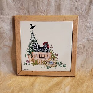 Black and White Chicken in Basket, Ceramic and Wood Trivet, Wall Hanging, Table Saver, Country Kitchen, Farmhouse Decor