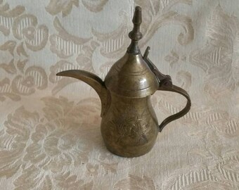 Tillverkad i Indien, miniatyrmässingskanna eller kanna i metall, heminredning, liten blomvas