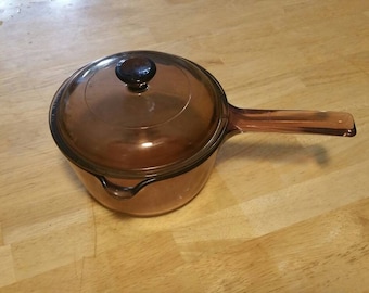Vintage Kitchen, Corning Ware ,Visions Amber Glass, Oven Cooking Pot 1 Liter with Spout and Lid