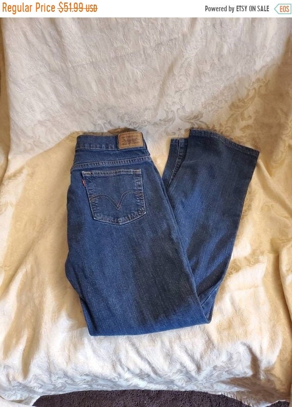 levi's back zipper jeans