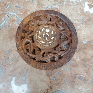 Made in India, Round Wooden Trivet with Floral Stone Design,  Hand Carved Leaf Design, Table Saver, Lightweight Home Decor, Boho Style