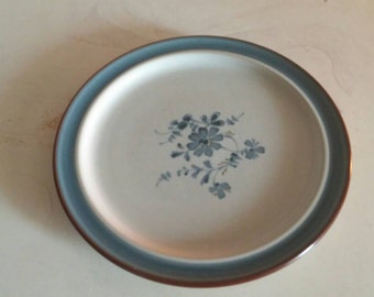 On Sale Noritake Stoneware Pleasure Design 8.25 inch Luncheon/Salad/Dessert Plate