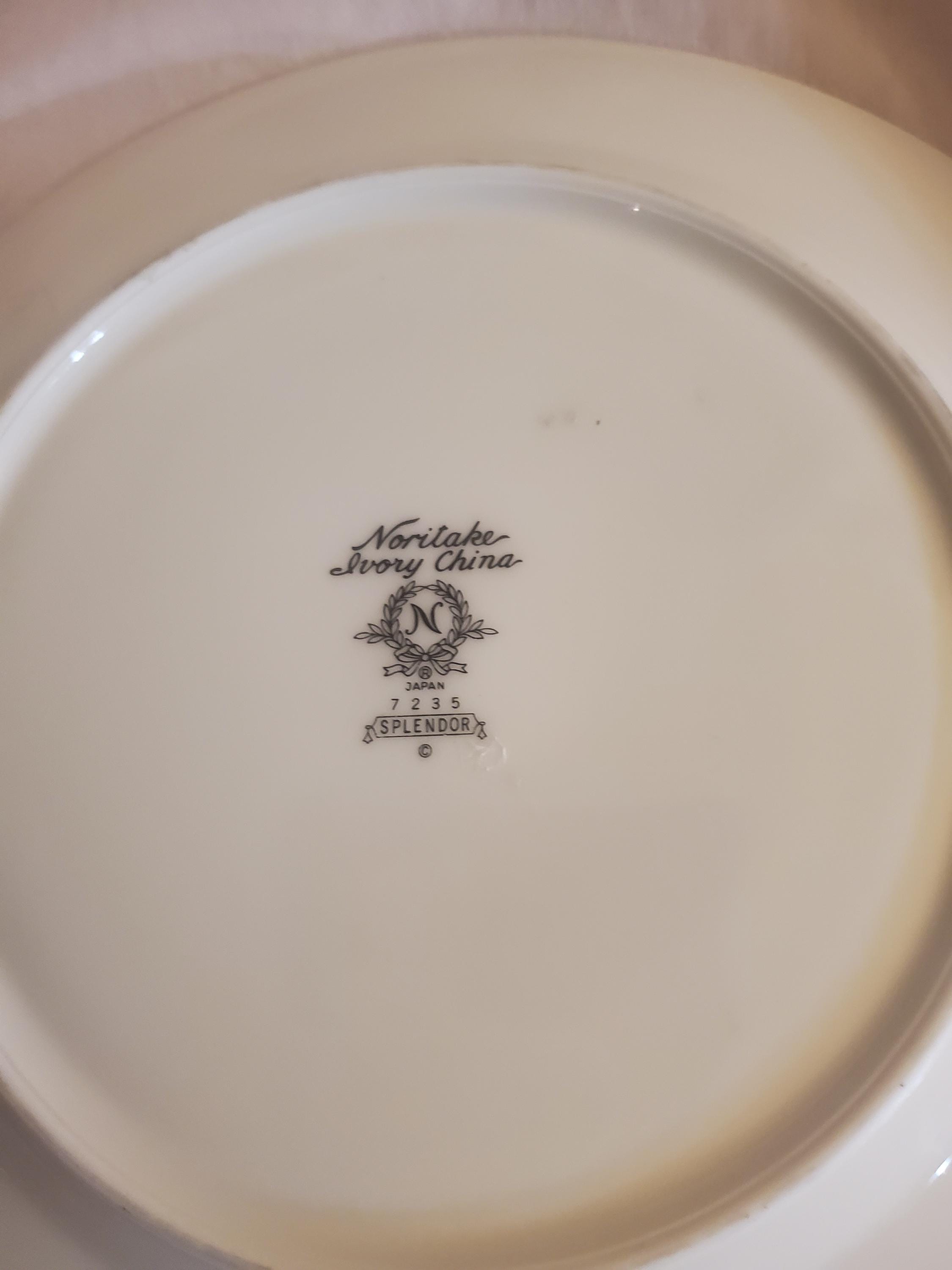   (Lilac Lane Platinum) プレート Platinum Wheat 5 Piece Place Setting by Fine China of Japan