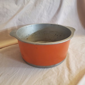 Designer Graham Ken, Cardinal Red 8.75 inch Metal Cooking Pot, Small Dutch Oven, Vintage Kitchen, Country Home Style