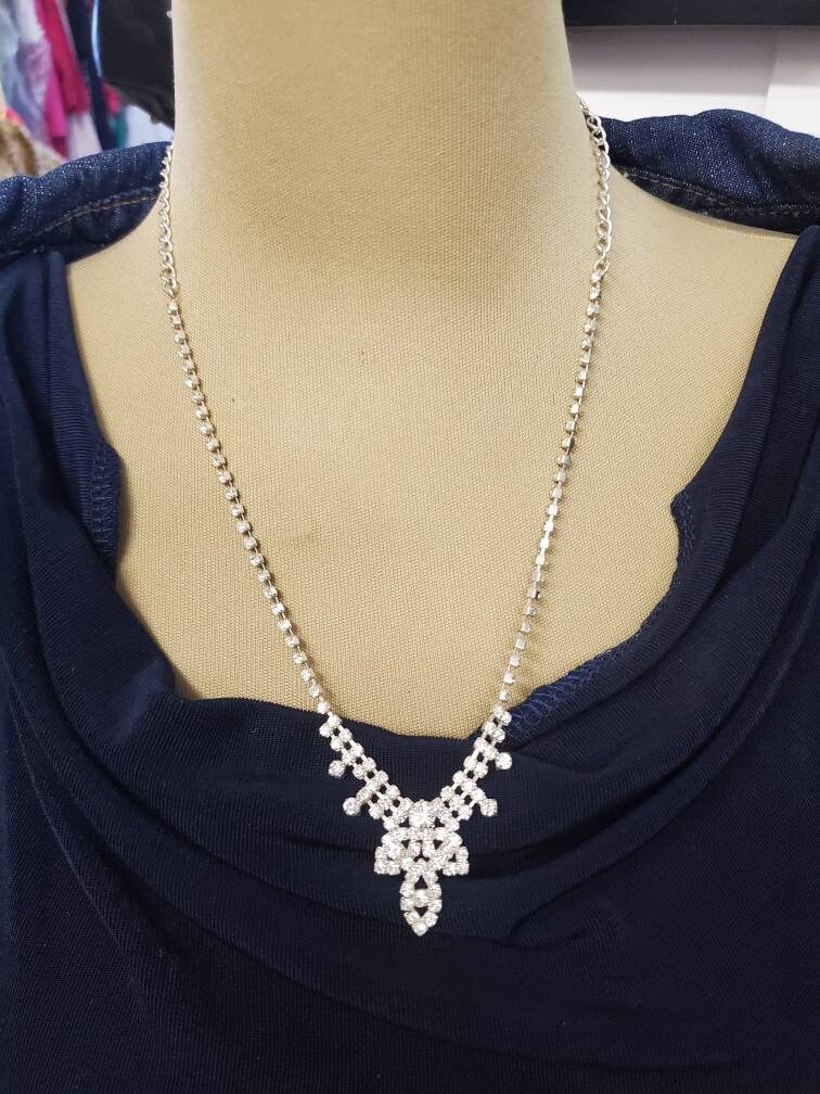 アクセサリーその他 Bead-And-Chain Necklace Princess Style, 18 Inch Rhinestone Beaded Necklace, Silver