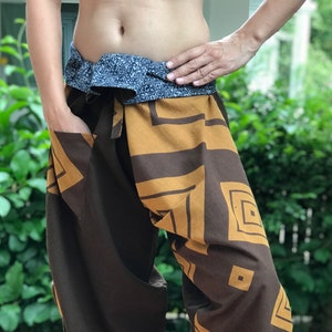 SR0469 Samurai Pants Harem pants have fisherman pants style wrap around waist