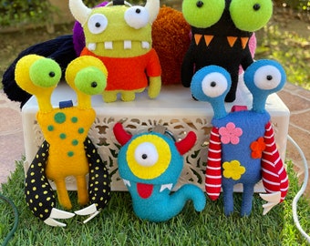 MG0036 Get 5 Monsters Gang Cute Handmade,cute Little Monster