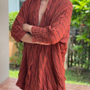 KG0616 Baumwoll-Gaze Ocker und Schwarz Gestreifter Kimono mit Offener Vorderseite, Doppelte Gaze Baumwolle Elegant Über Größe Kimono mit Taschen