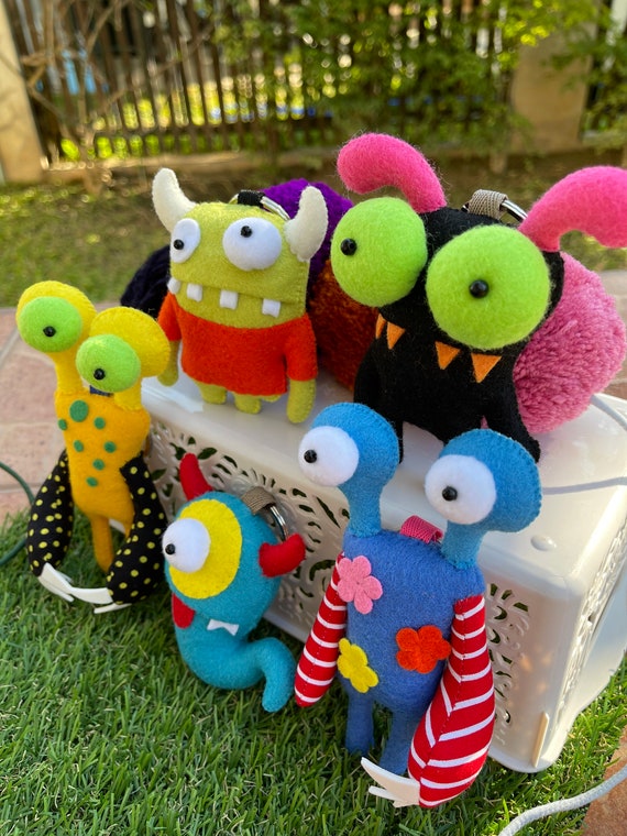 MG0036 Get 5 Monsters Gang Cute Handmade,cute Little Monster