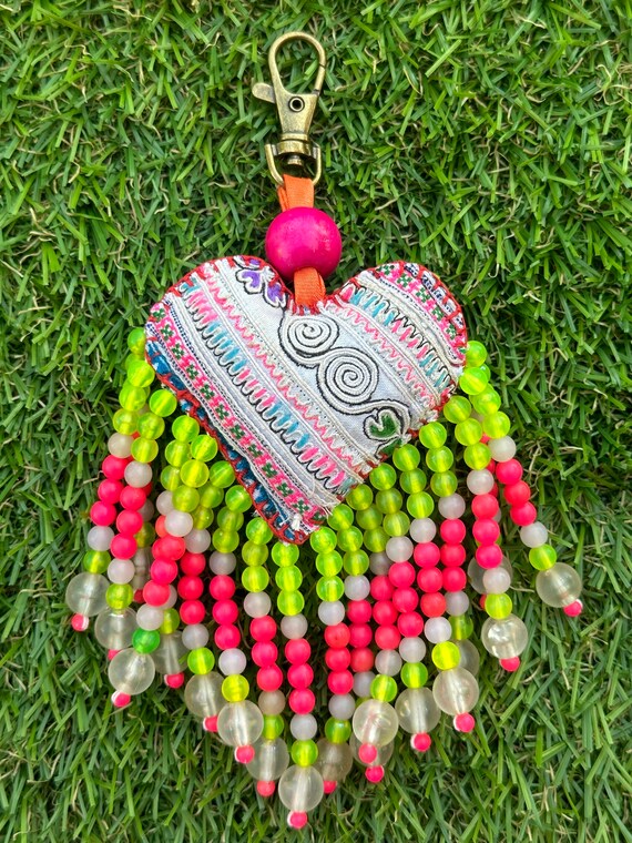 K19-K28 Handmade Heart Keychain, Hmong Keychain, Hmong Lanyard K19-K28 Handmade Heart Keychain, Hmong Keychain, Hmong Lanyard