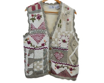 Vintage Cottage Core Patterned Knit Vest with Scalloped Edged | 1980s-1990s | Medium-Large