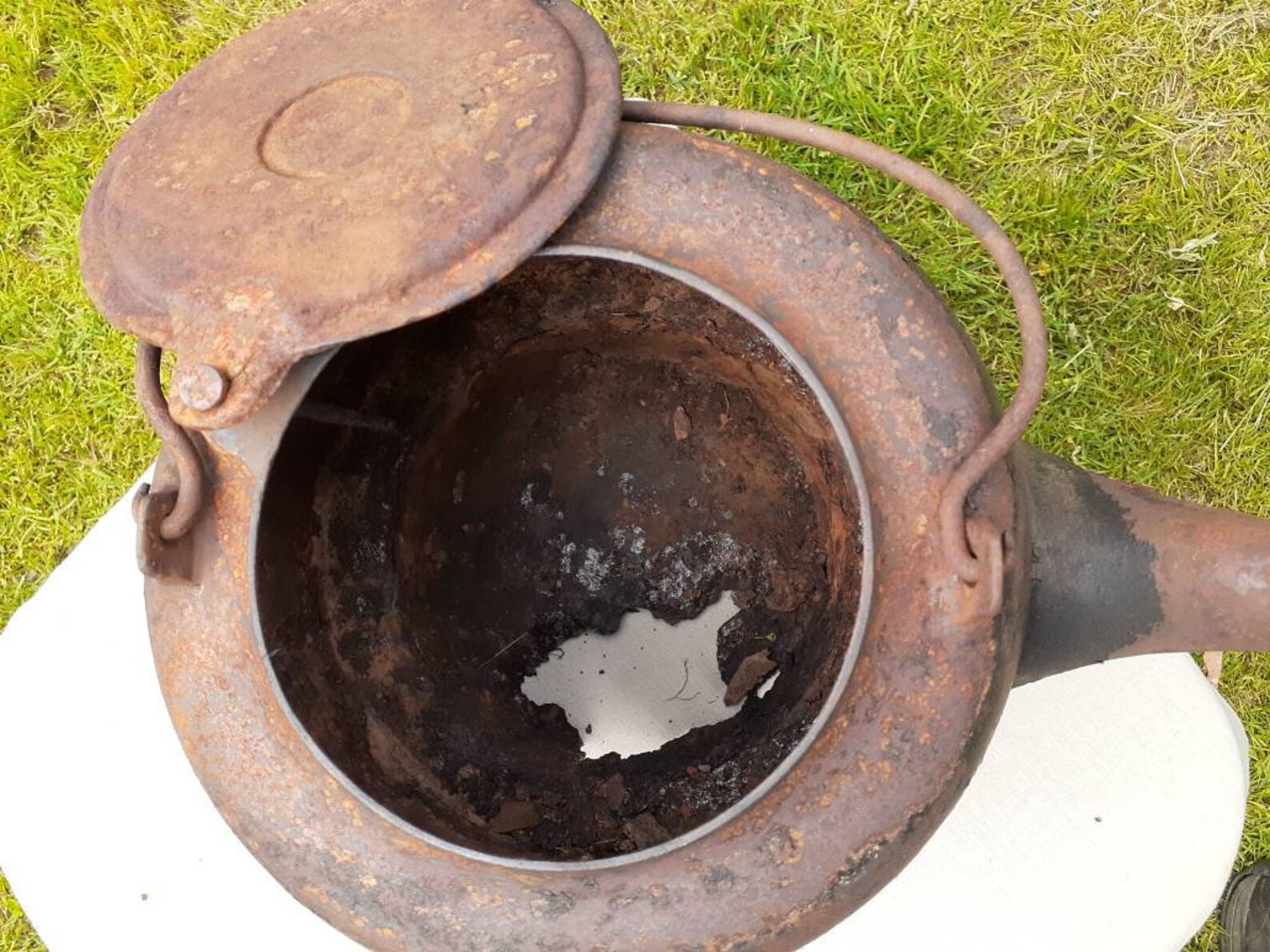 Antique Rusty Cast Iron Tea Kettle Salvaged Repurposed Etsy
