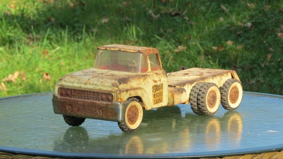 vintage structo toy trucks