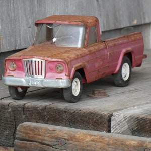 Vintage Red Pressed Steel Tonka Jeep Pick up Truck 52030 Natural