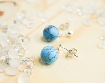 Delicate and discreet stud earrings in stone, nails fine gemstone balls for women, ideal gift