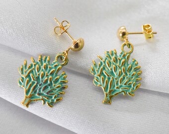 Small tree of life stud earrings in verdigris gold-plated brass, golden ethnic jewelry for women, ideal for gifts