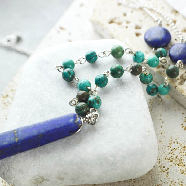 Collier de perles en turquoise africaine et pointe de lapis lazuli, collier argent ethnique en pierre style mala bohème