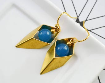 Raw brass earrings - ethnic earrings - Geometric jewelery - Drop earrings - Stone jewelery - Gift for her