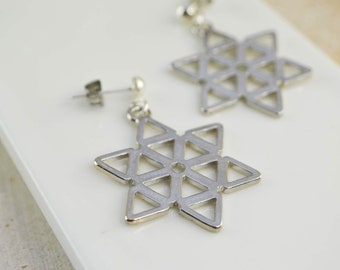 Earrings studs geometry sacred flower of life mandala, light geometric jewel of color silver for woman, very nice gift