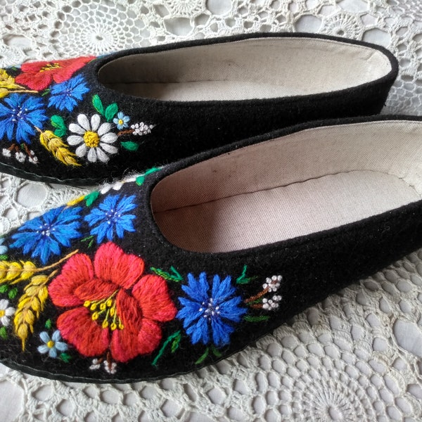 Embroidered Slippers - Etsy