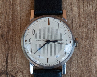 Pobeda Russian simplistic Art Deco stlyle mechanical watch
