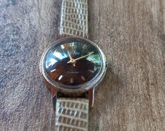 Retro Rita Antimagnetic Wind up Watch Women Hard Plastic  display picture 2