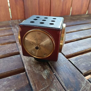 VTG German weather station
vtg cube weather station
Vtg German Regen Veranderlich Schon weather station pen holder mid century