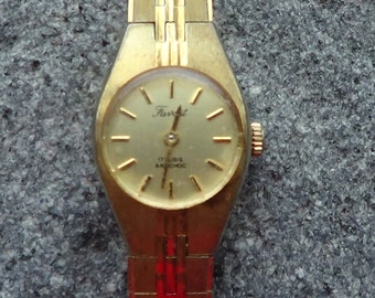 Favorit Swiss Art Deco Watch: Golden Dial, 17 Jewels