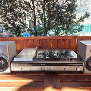 Hornyphon ST 1114 Belgian vintage stereo music center. Radio/cassette player/turntable/amplifier