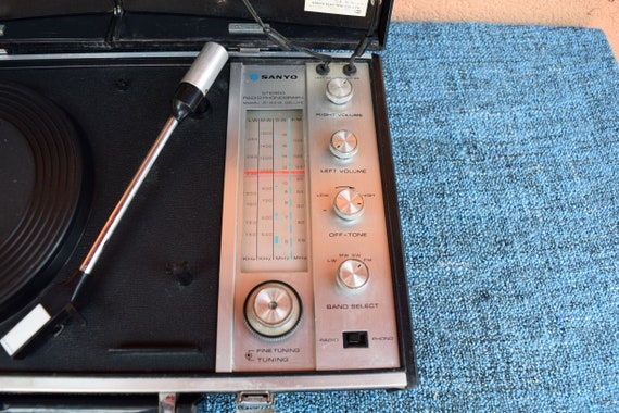 Sanyo Japanese RECORD PLAYER RADIO Waauu.. - Etsy