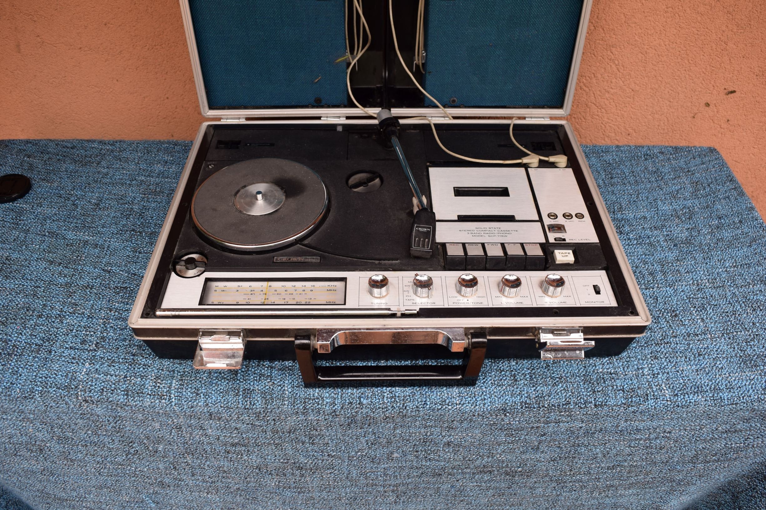 Crown Japanese Scp 71sw GREEN WORLD MIRACLE Recpord Player, Tape