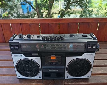 Sanyo M 4100 LU Vintage Japanese Boombox - Etsy