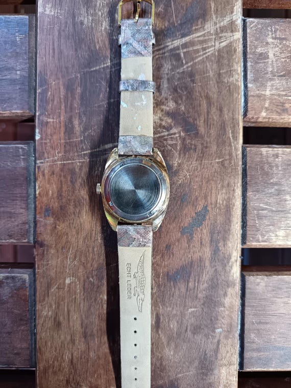 Orologio meccanico russo d'epoca Poljot da uomo SHY SHOOTING STAR