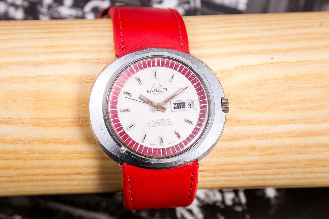 BULER automatic SWISS スクエアデザイン 時計 赤ビンテージ Buler 巨大ヴィンテージ スイス製オーバル型機械式メンズ腕時計 RED