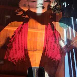 Marylin Monroe in THAT RED DRESS vintage decorative glass