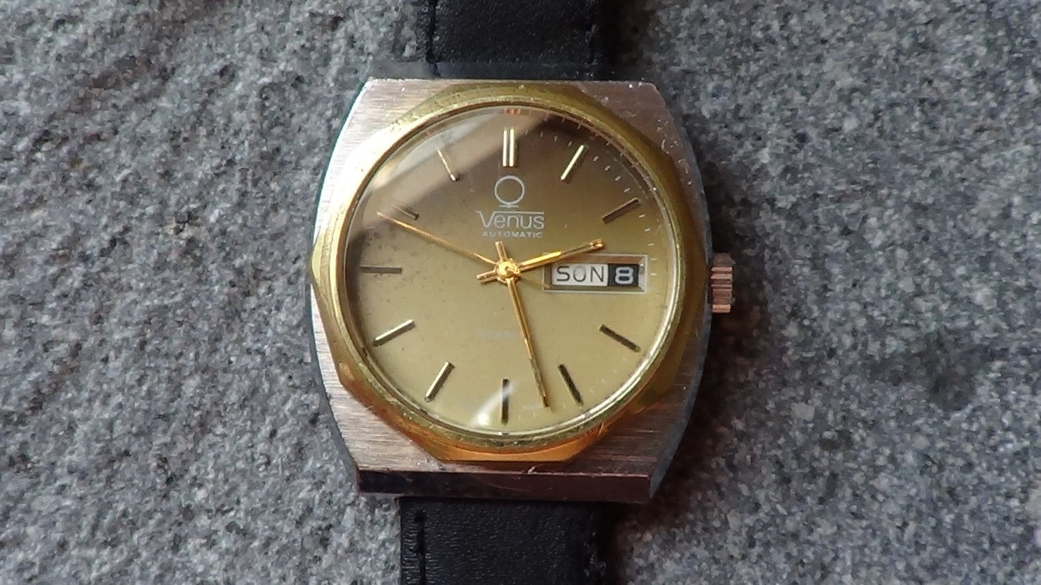スイスVenus/ヴィーナス/トリプルデイト/ポインターデイト/1950's スイスVenus/ヴィーナス/トリプルデイト/ポインターデイト/1950's